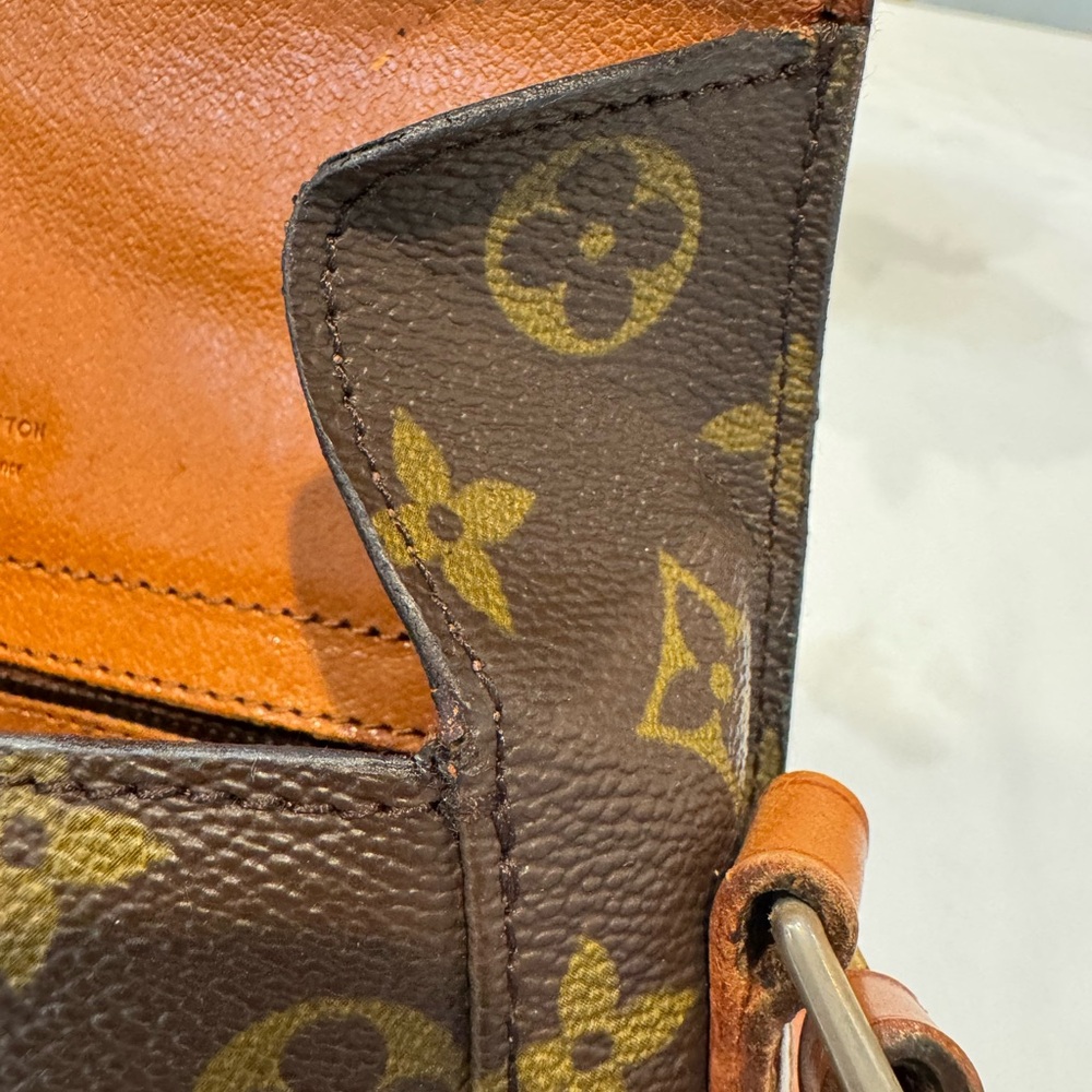 Authentic Louis Vuitton Saint Cloud Crossbody Bag - Picture 12 of 16